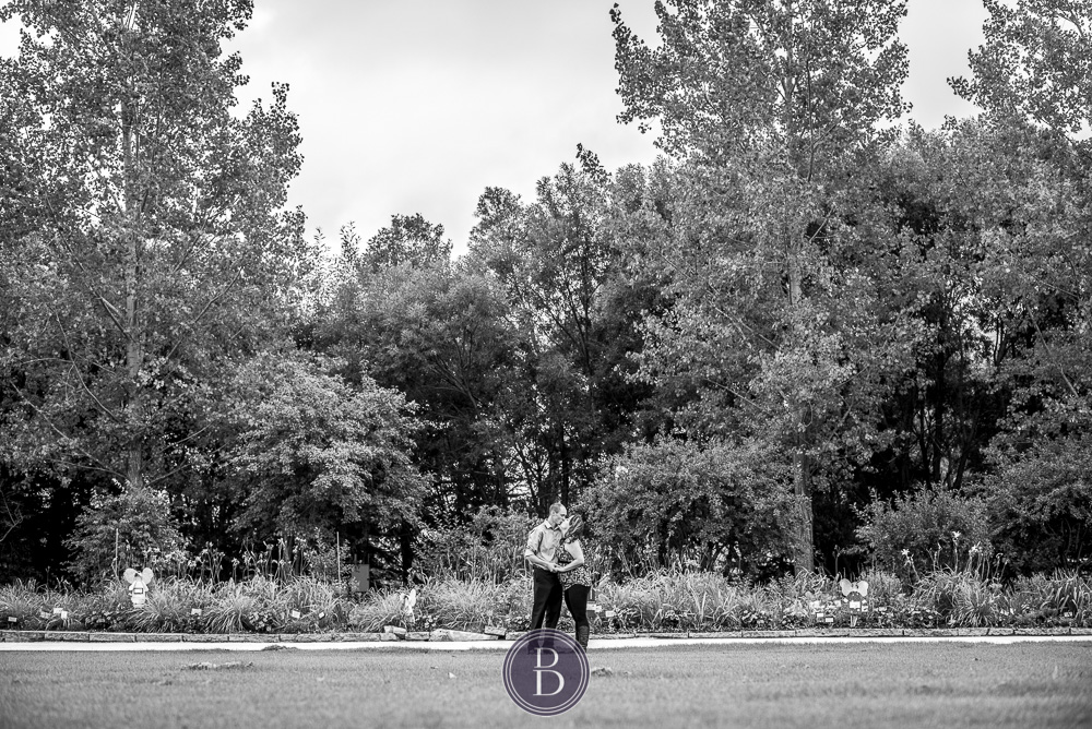 engaged couple in park photo session