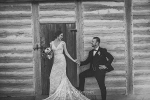 Winnipeg Wedding photographers bride and groom Fort Gibraltar