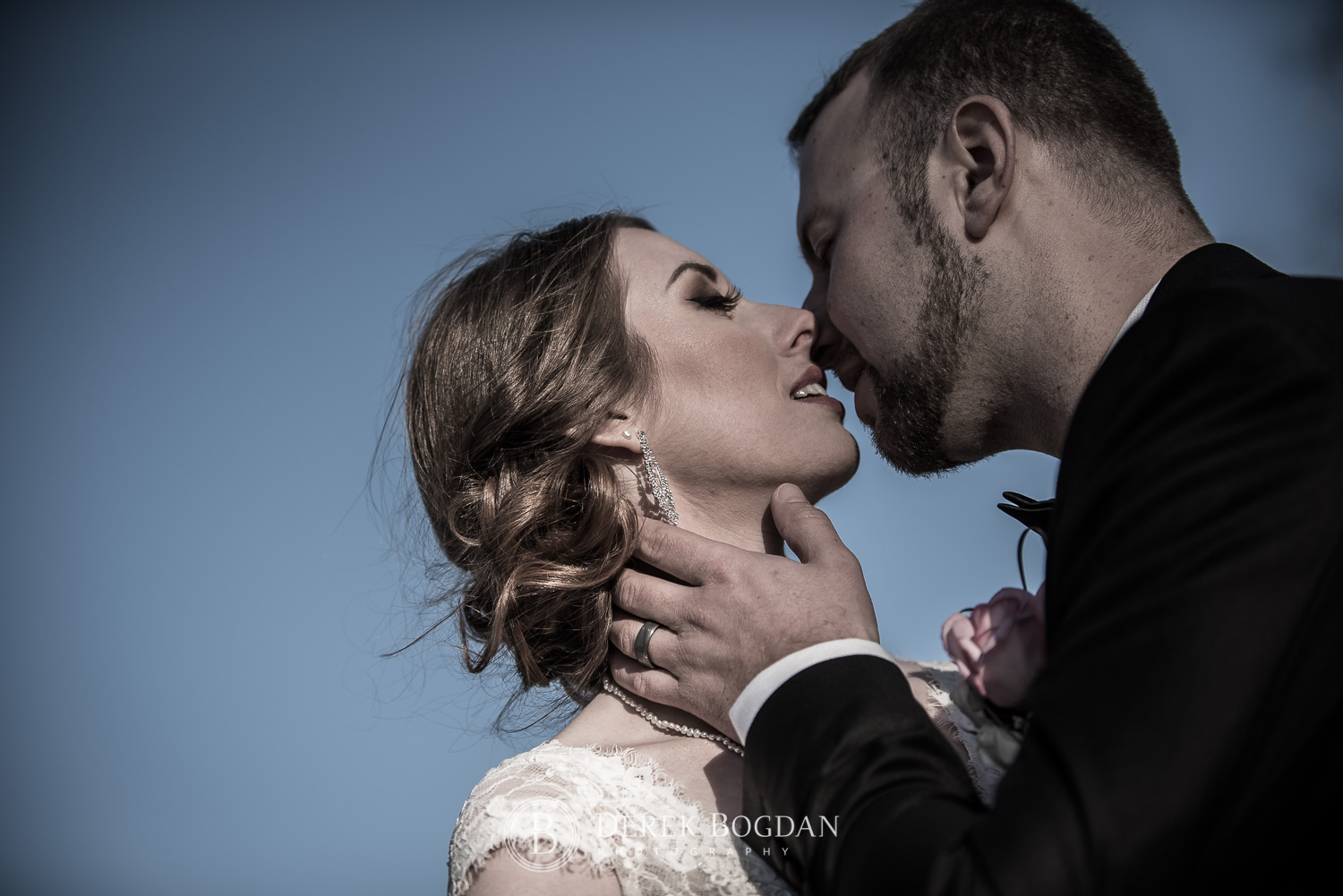 Winnipeg Wedding Photographers bride groom kiss