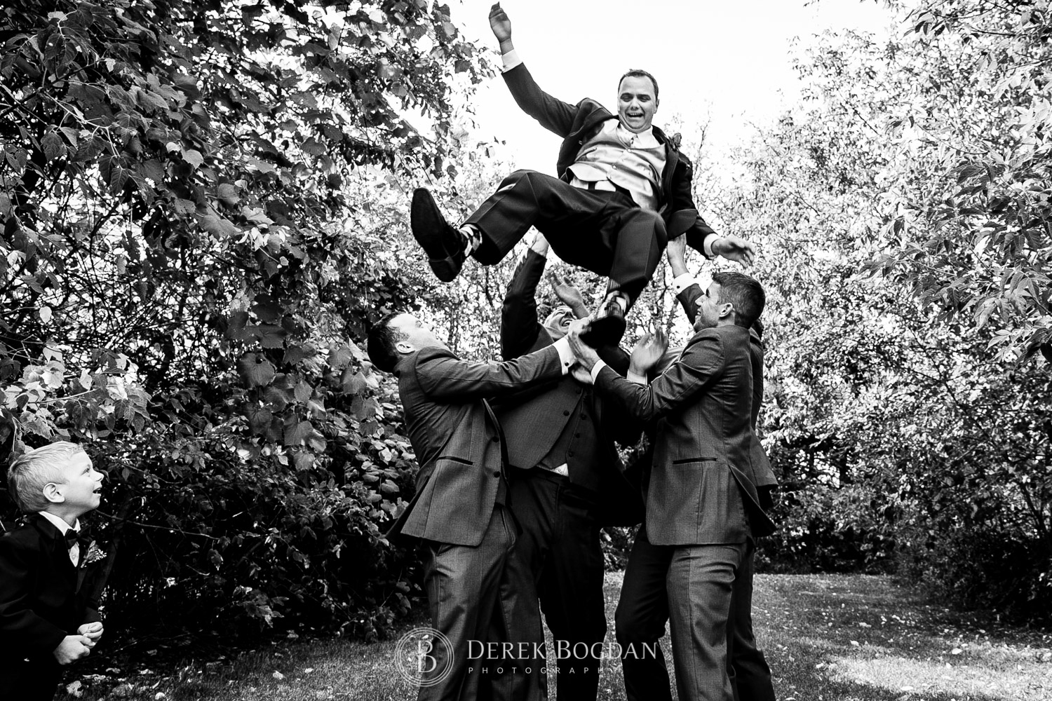 groom and groomsmen funny photo